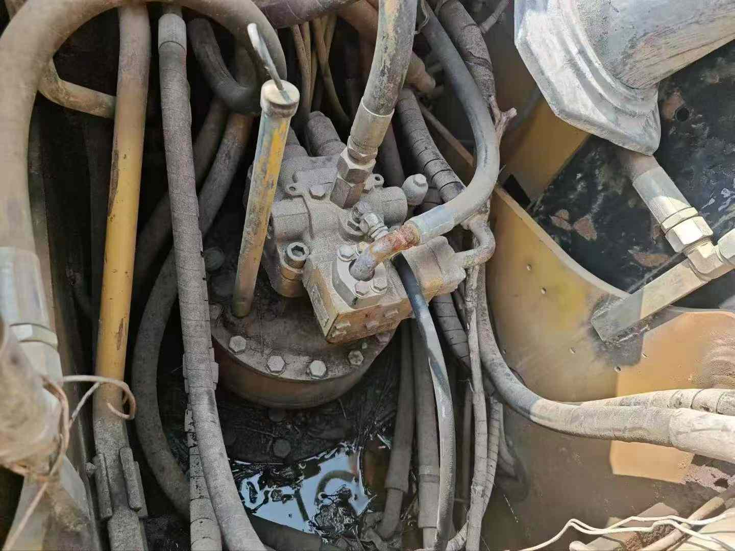 Used Caterpillar 320D Excavator 2016 Model / 4