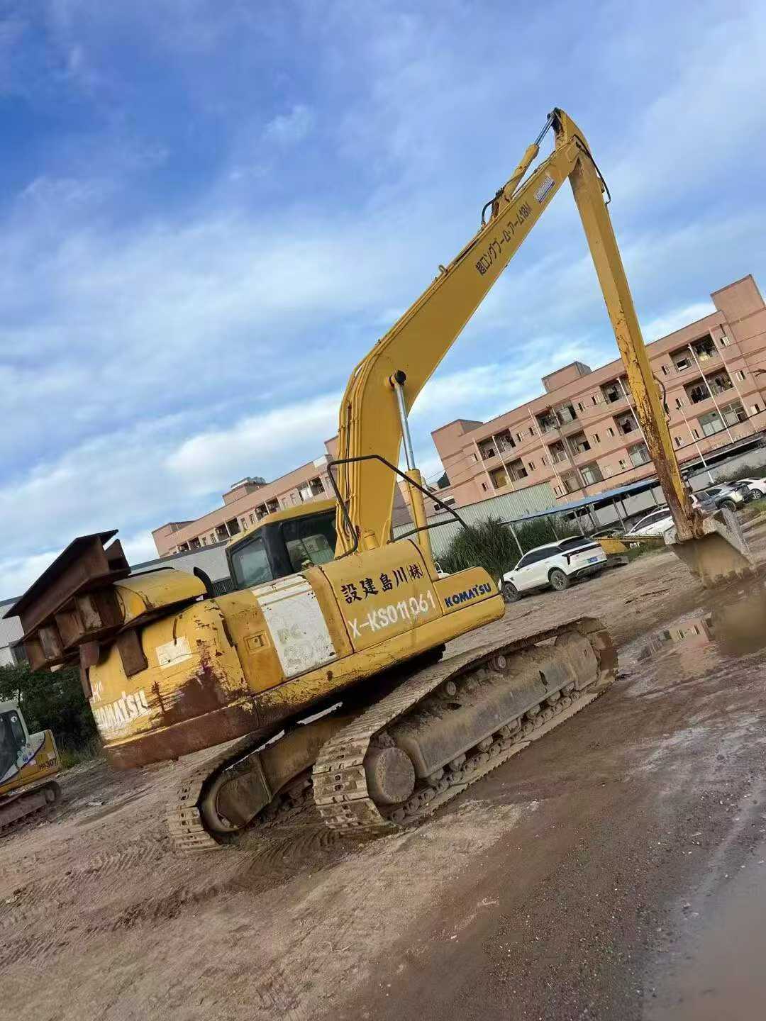 Used Komatsu PW200-7 Excavator 2016 Model / 3