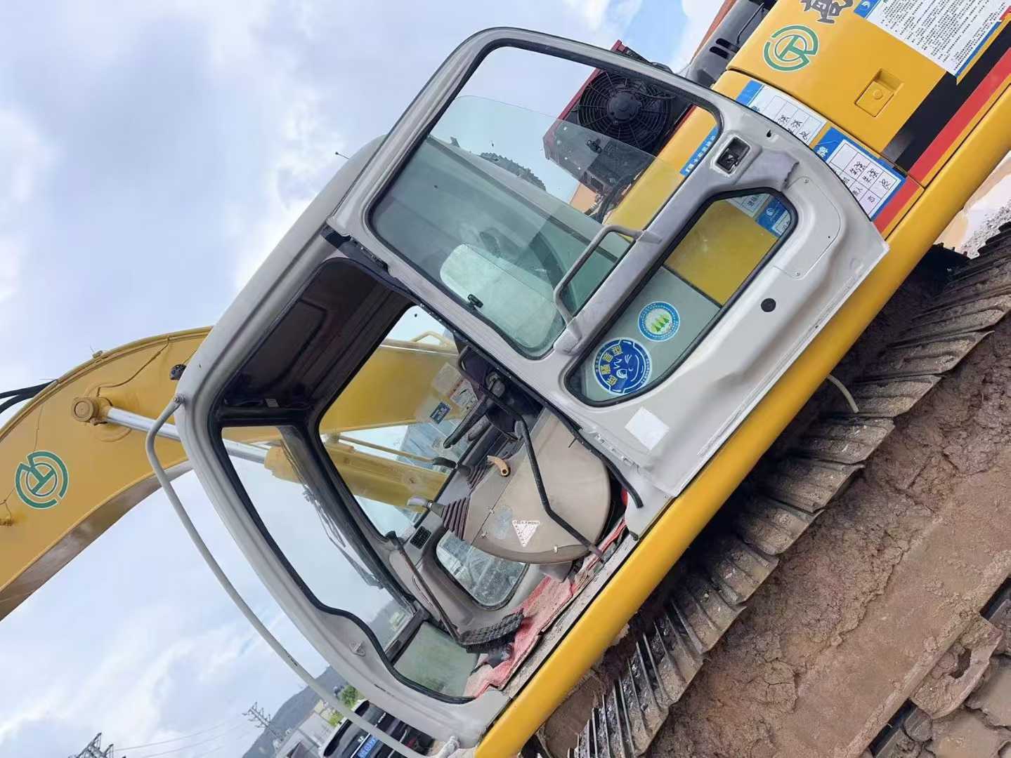 Used Sumitomo SH200-3 Excavator 2016 Model / 4