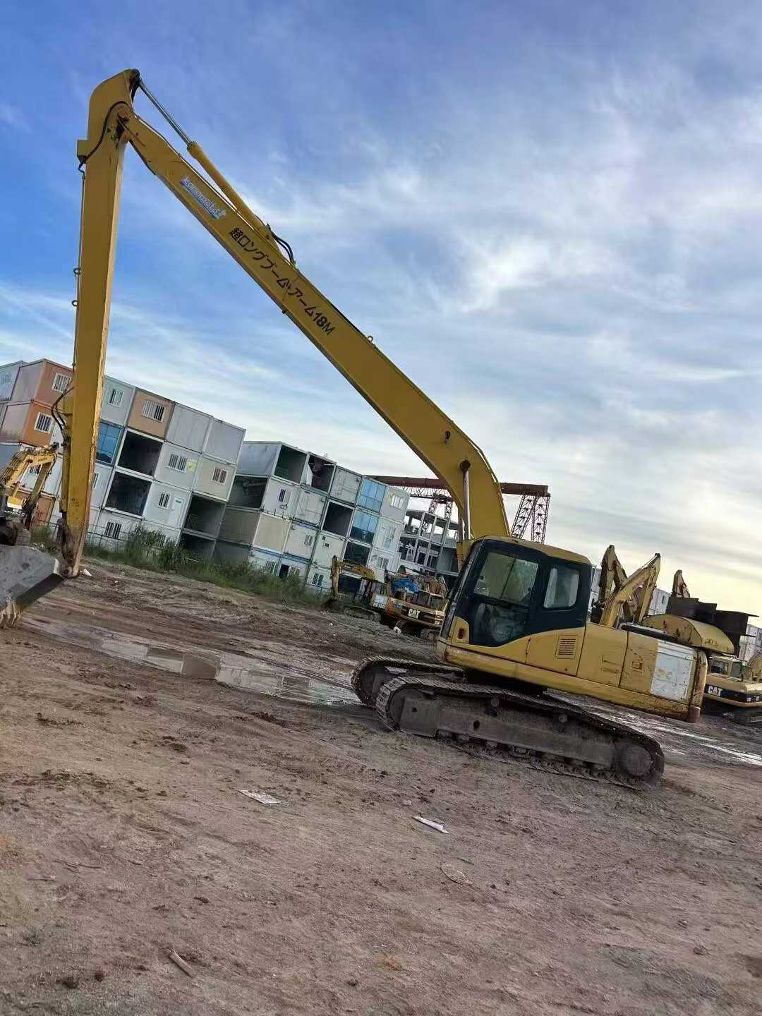 Used Komatsu PW200-7 Excavator 2016 Model / 2