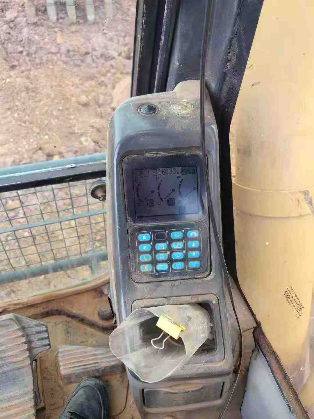 Used Komatsu PC60 Excavator 2013 Model / 3