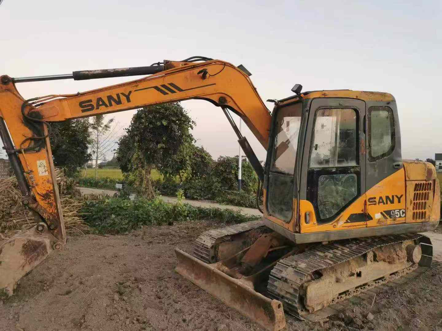 Used Sany SY75 Excavator 2016 Model / 4