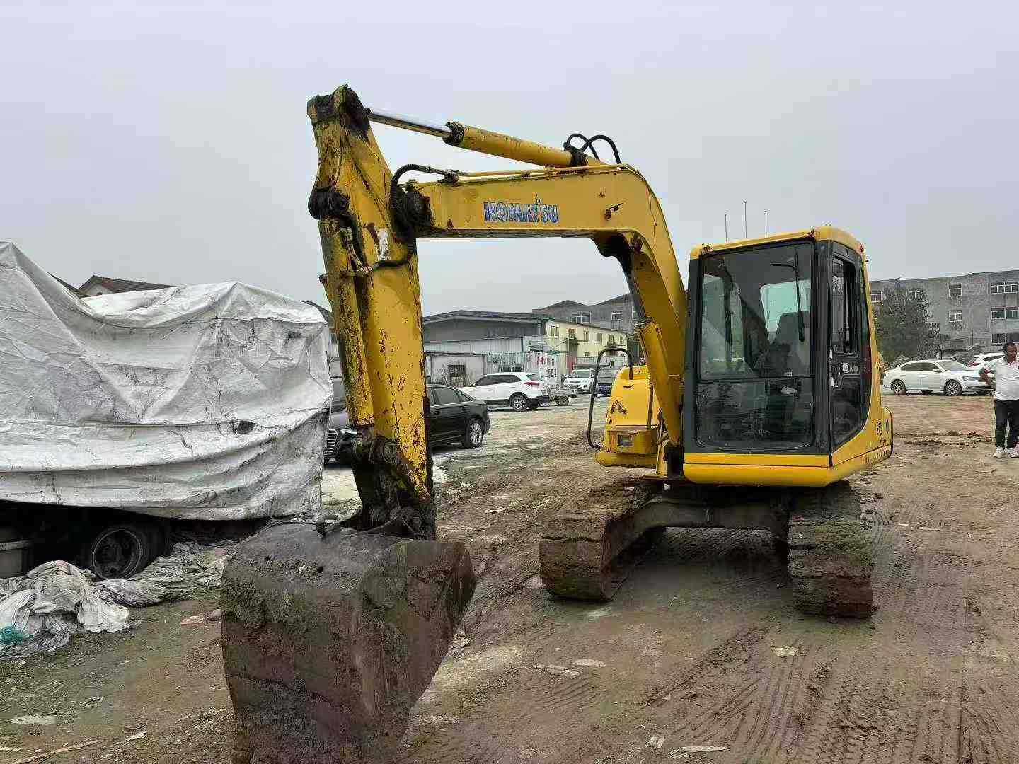Used Komatsu PC60-7 Excavator 2010 Model / 4
