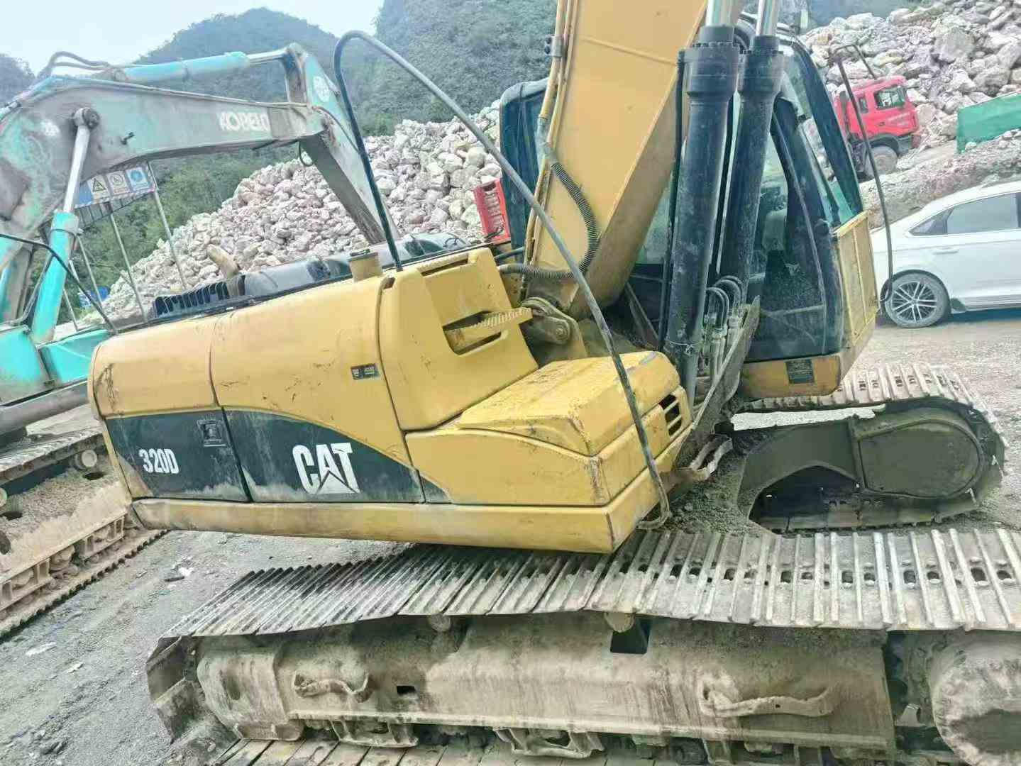 Used Caterpillar CT20 Excavator 2016 Model / 7