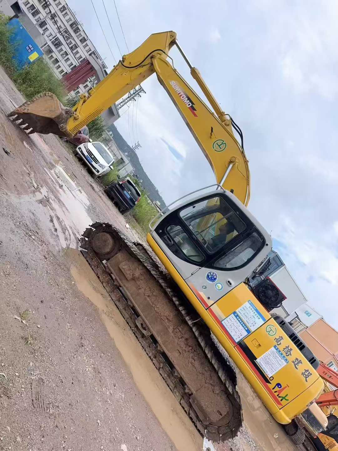 Used Sumitomo SH200-3 Excavator 2016 Model / 3