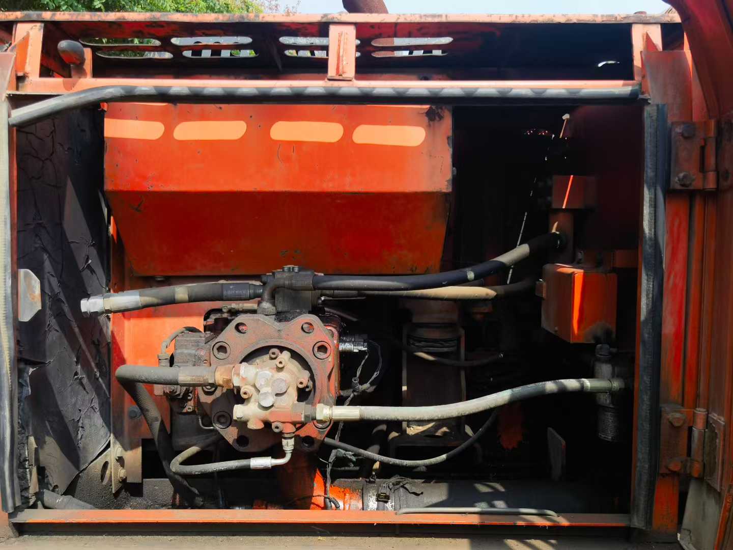 Used Doosan S225 Excavator 2016 Model / 7