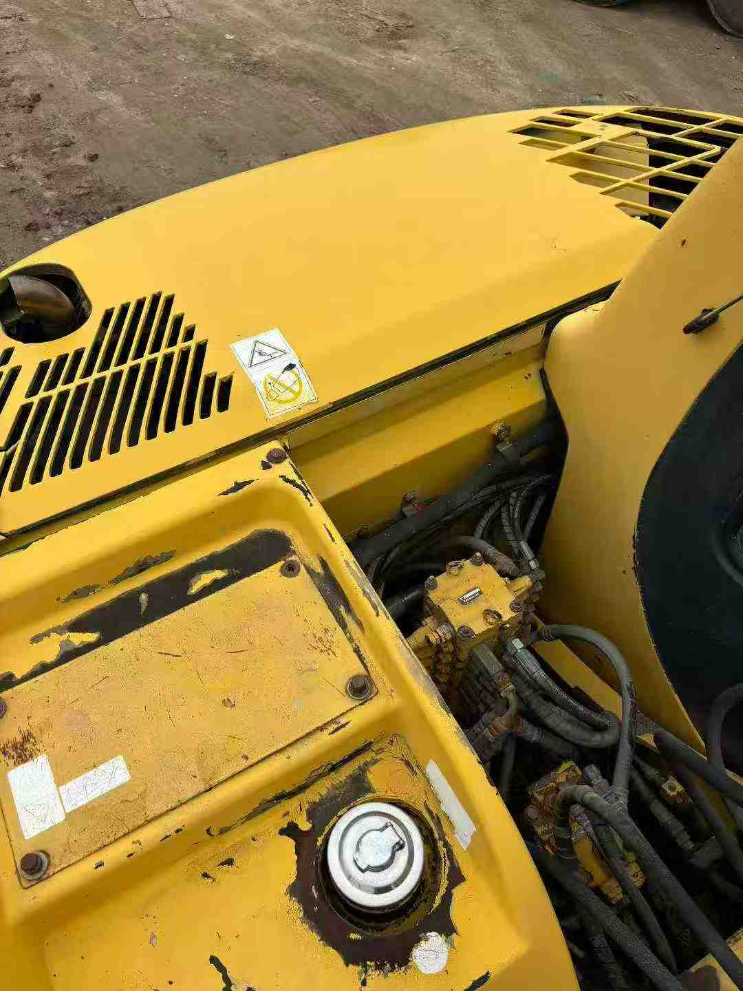 Used Komatsu PC60-7 Excavator 2010 Model / 9