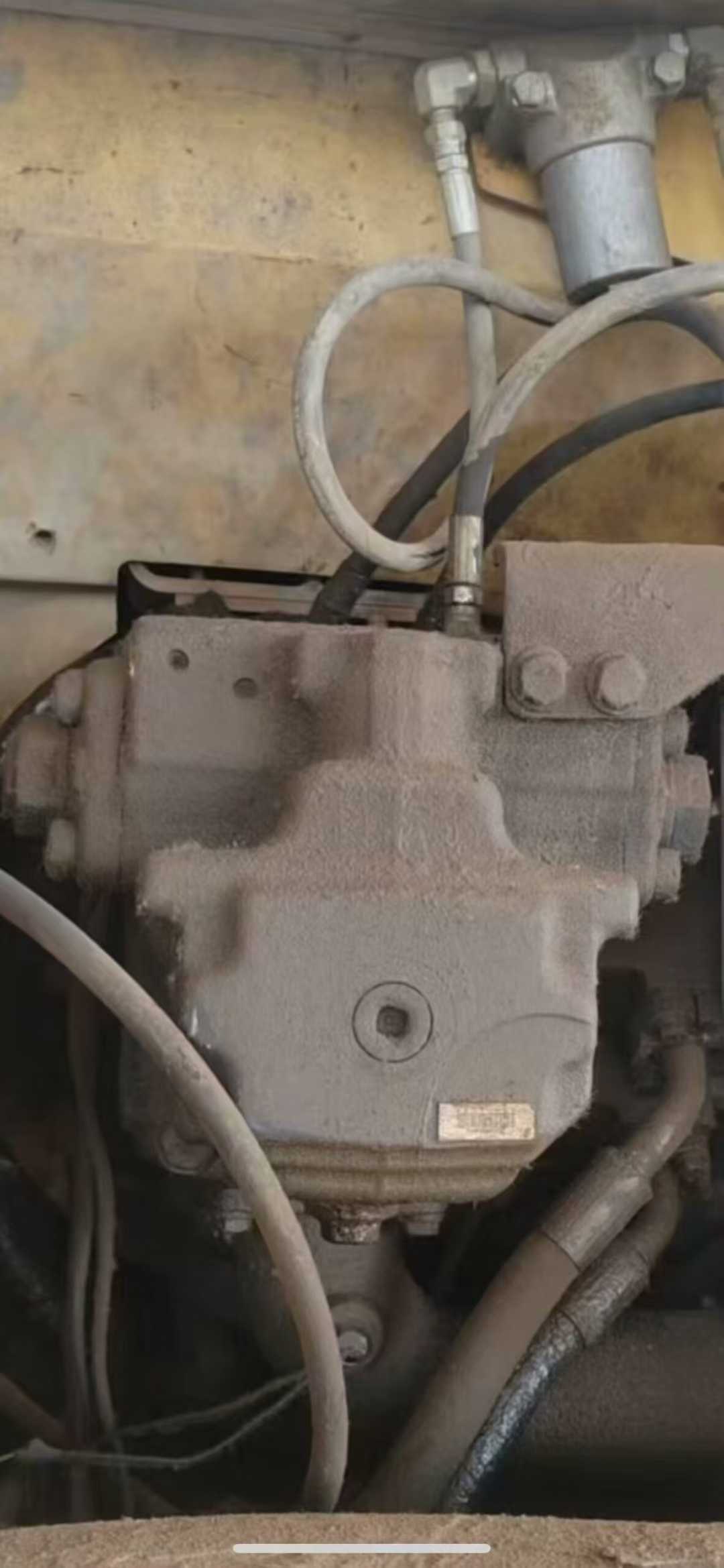 Used Komatsu PC200-8 Excavator 2016 Model / 4