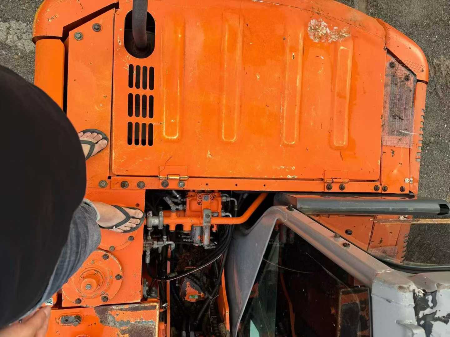 Used Hitachi ZX60 Excavator 2016 Model / 9