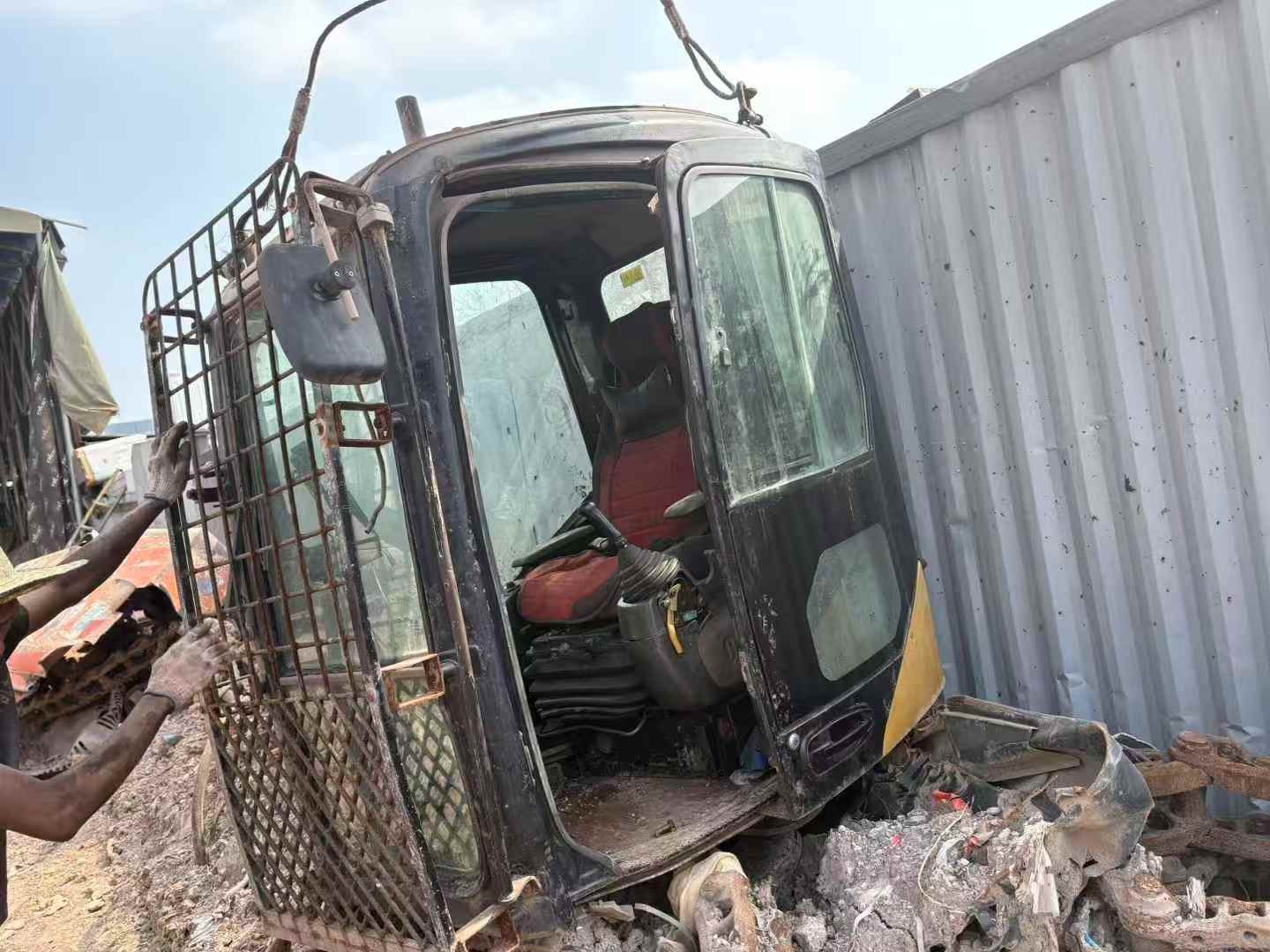 Used Caterpillar 328DLCR Excavator 2016 Model / 4