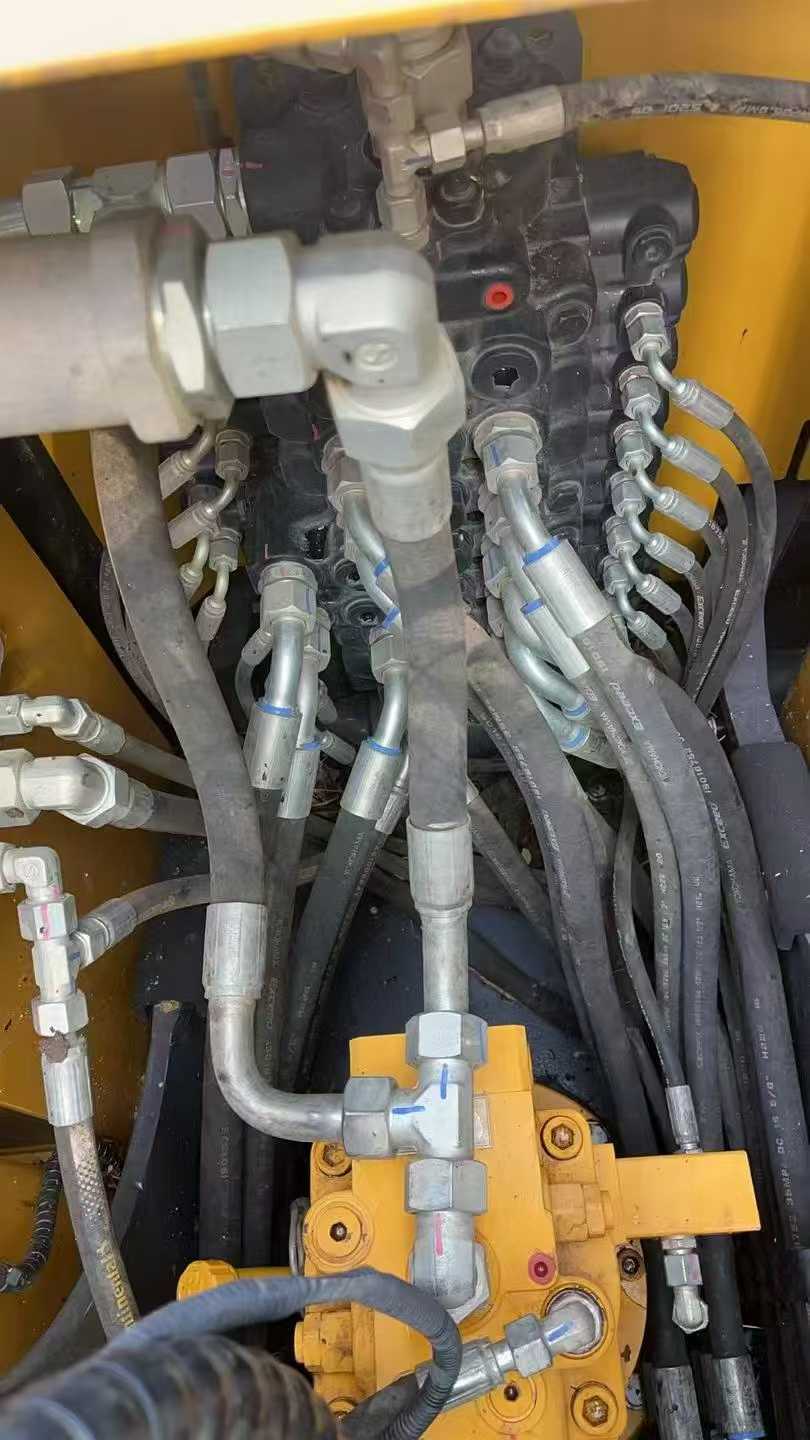 Used XCMG XE75WD Excavator 2022 Model / 5