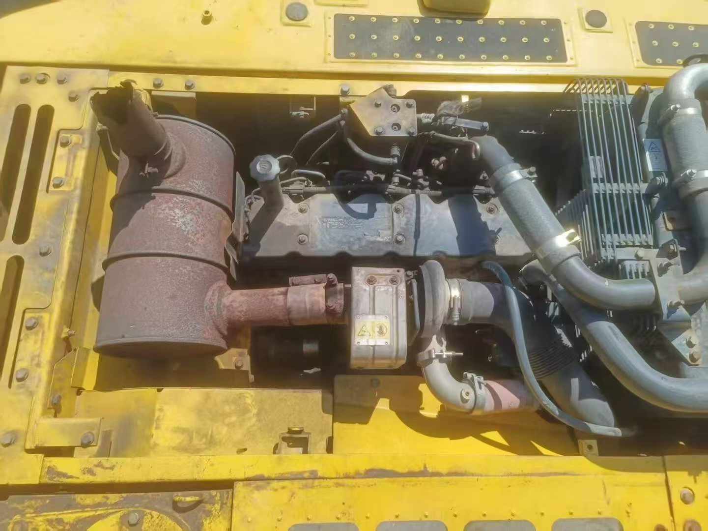 Used Komatsu PC200-8N1 Excavator 2016 Model / 4