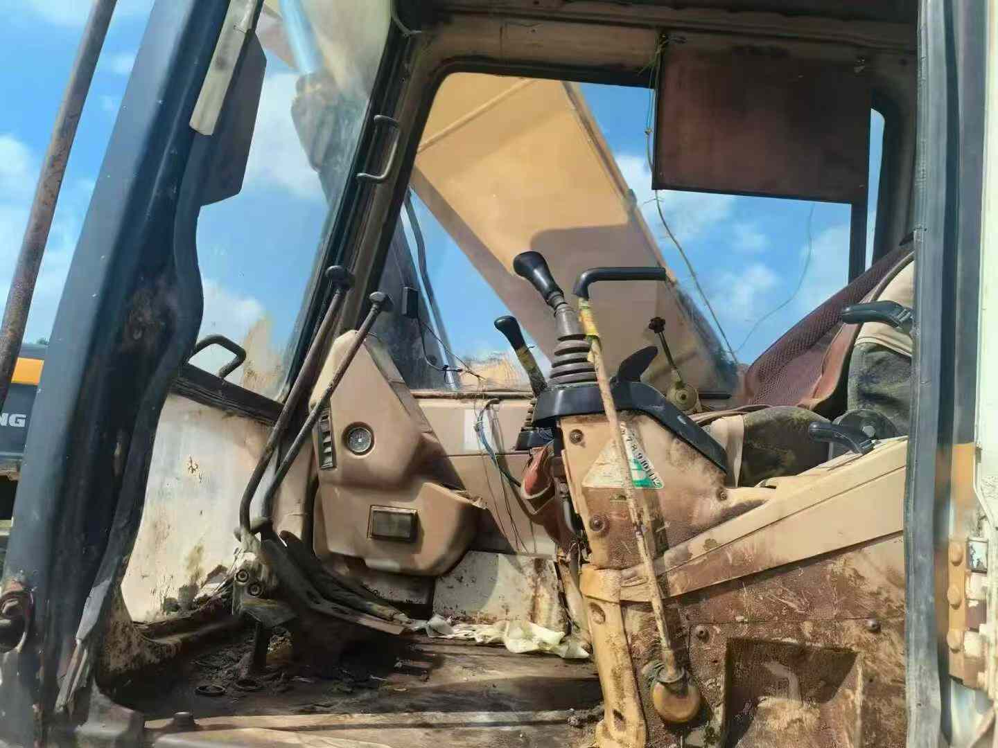 Used Caterpillar CT20 Excavator 2016 Model / 3