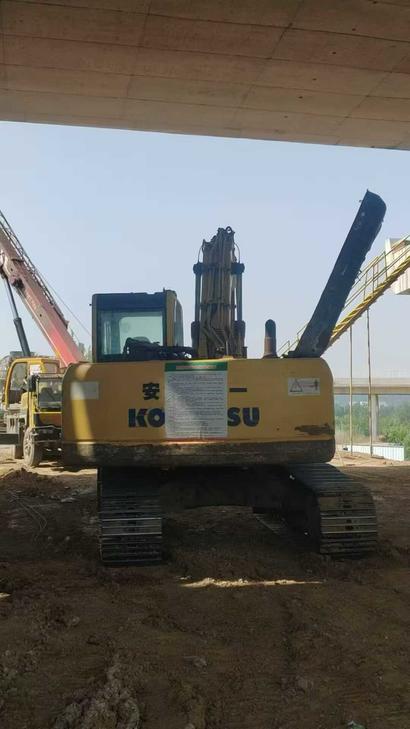 Buy Komatsu PC200-8 Used Excavator / 1