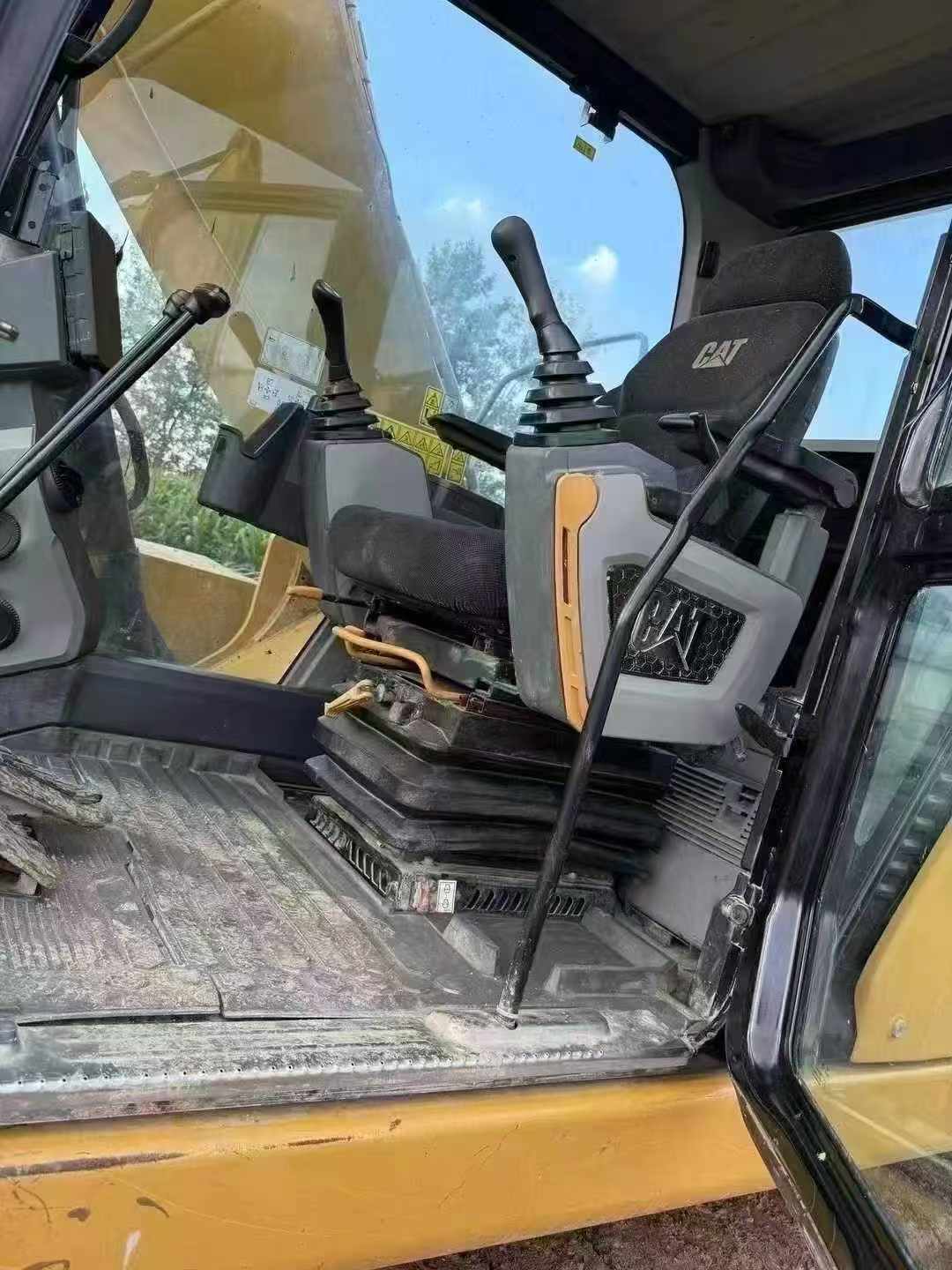 Used Caterpillar 320GC Excavator 2020 Model / 5