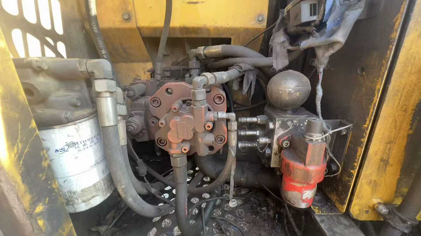 Used XCMG XE135GA Excavator 2013 Model / 5