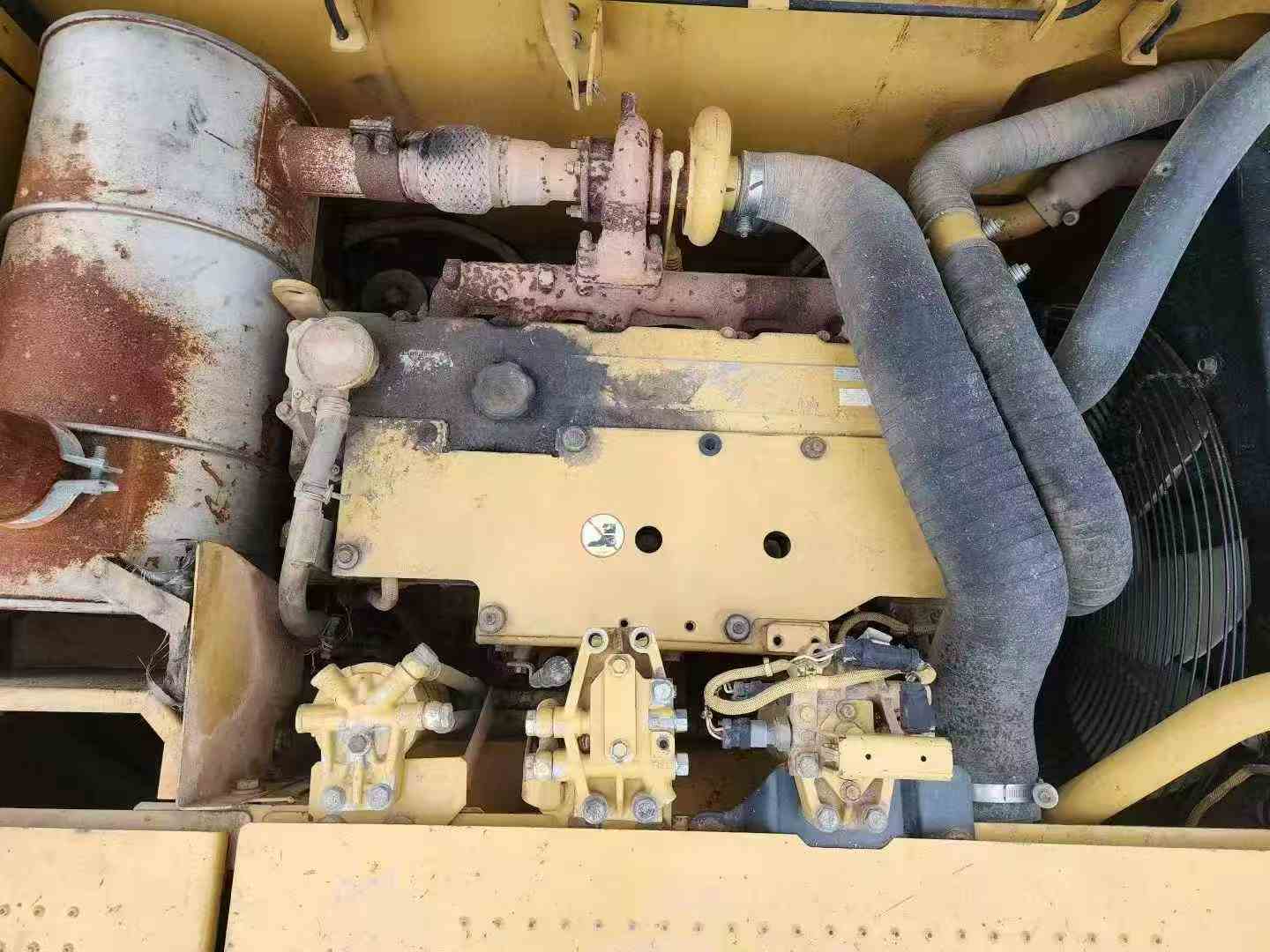 Used Caterpillar 323D2L Excavator 2011 Model / 4