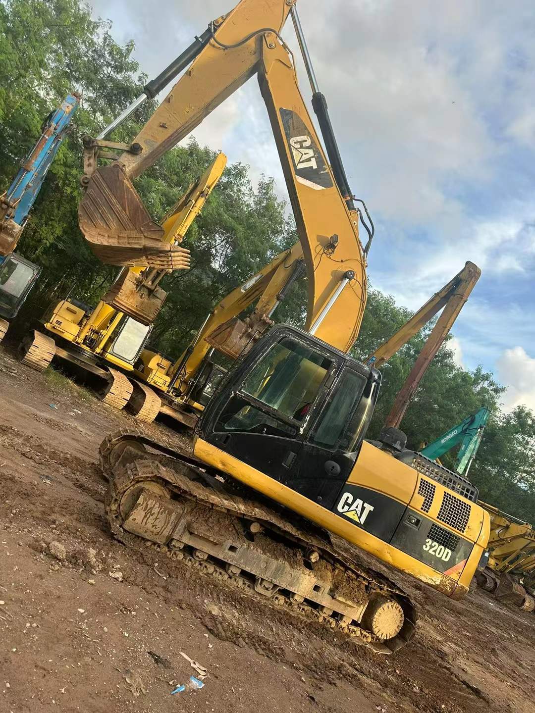 Used Caterpillar 320D Excavator 2016 Model / 5