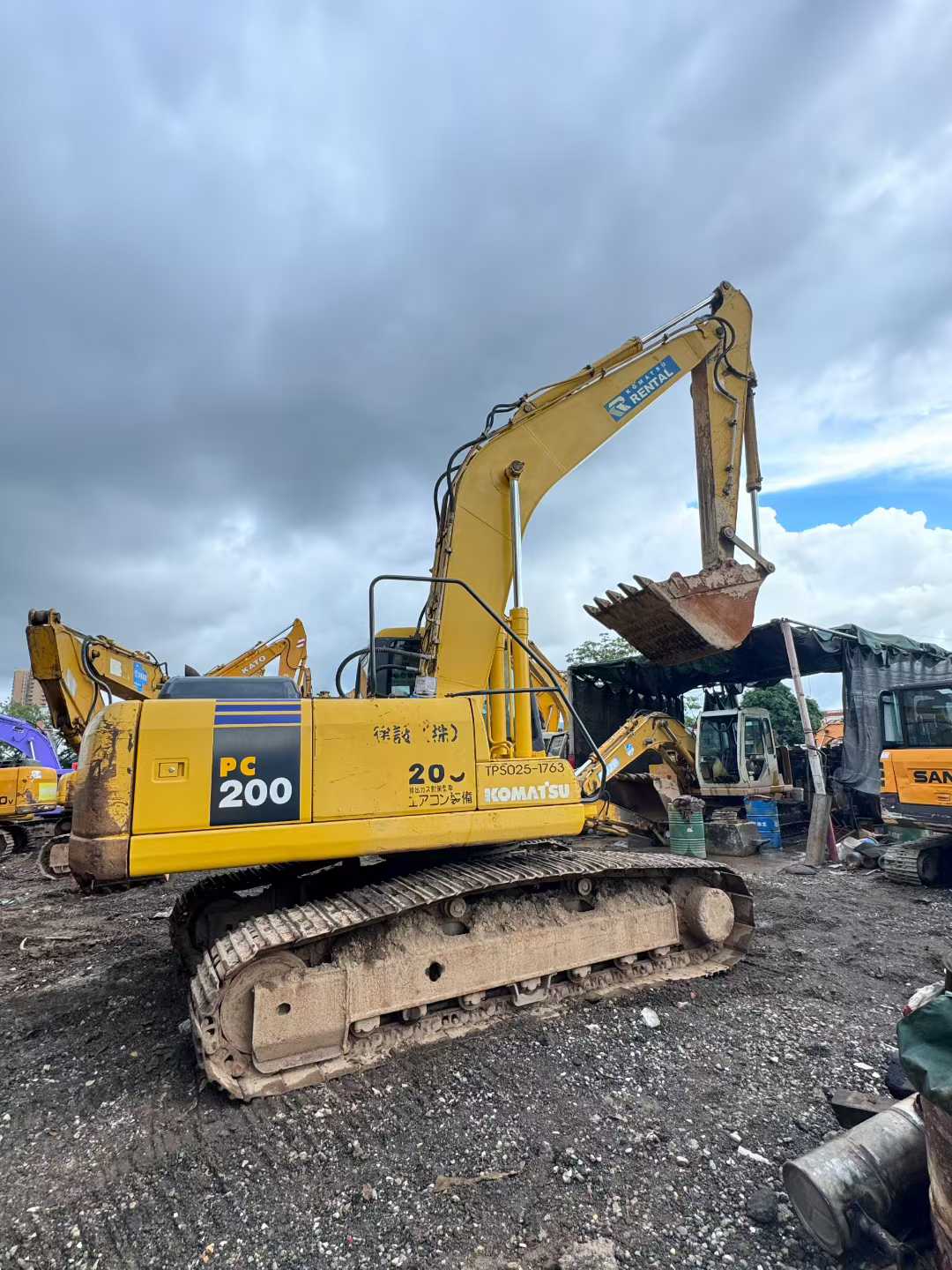 Used Komatsu PW200-7 Excavator 2016 Model / 2