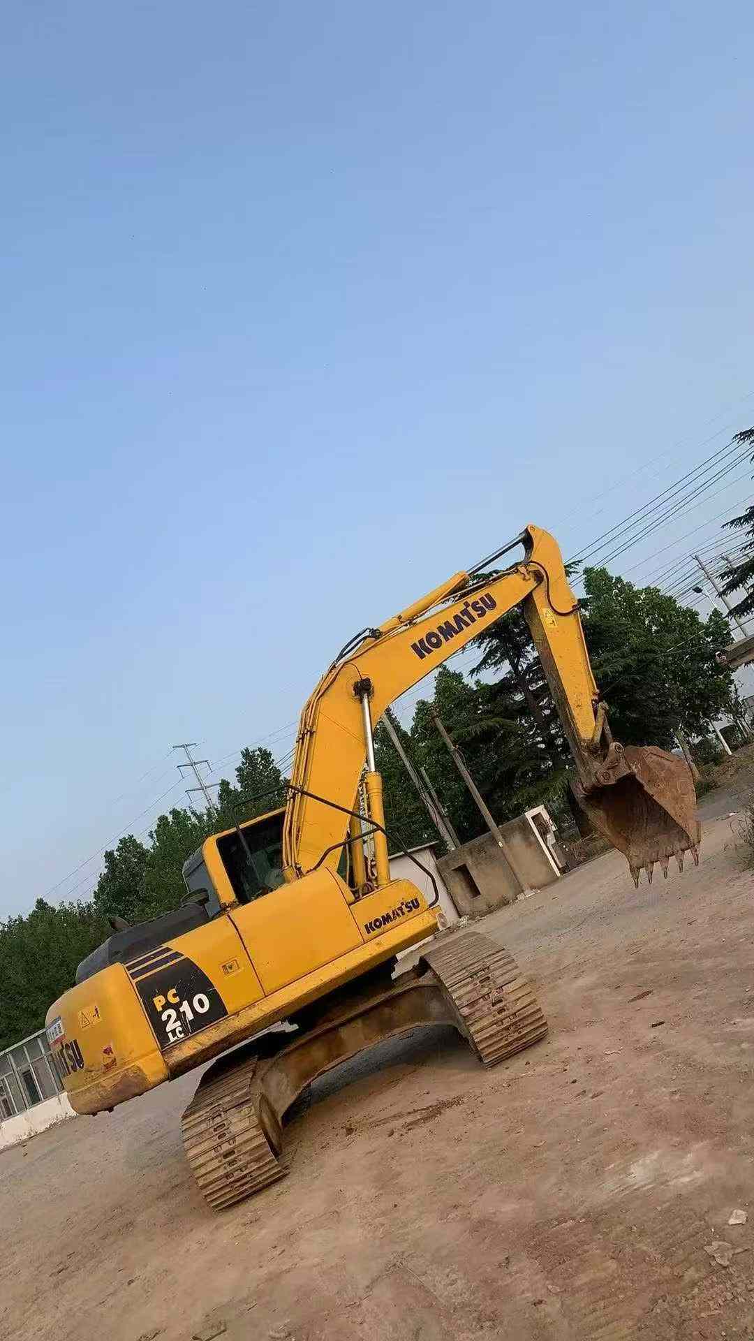Used Komatsu PC210 Excavator 2017 Model / 2