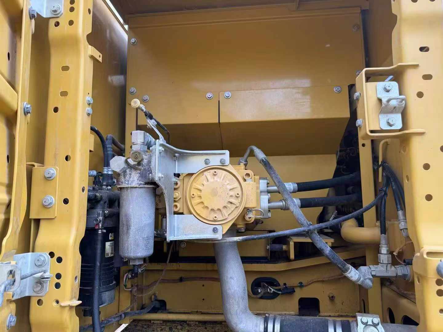 Used Caterpillar 330L Excavator 2020 Model / 7