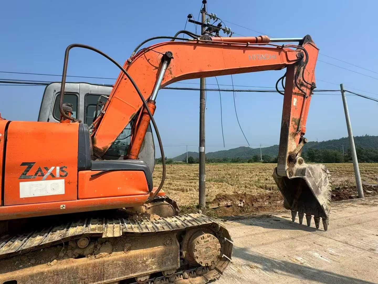 Used Hitachi ZX120 Excavator 2016 Model / 2