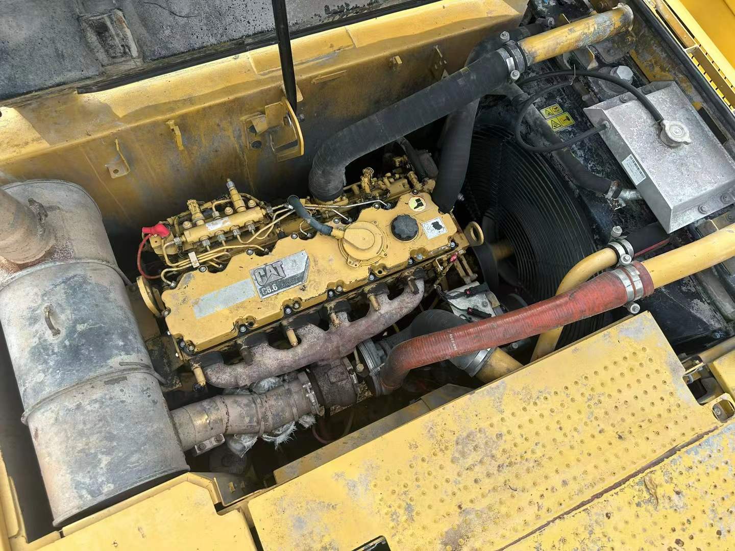 Used Caterpillar 320D Excavator 2016 Model / 7