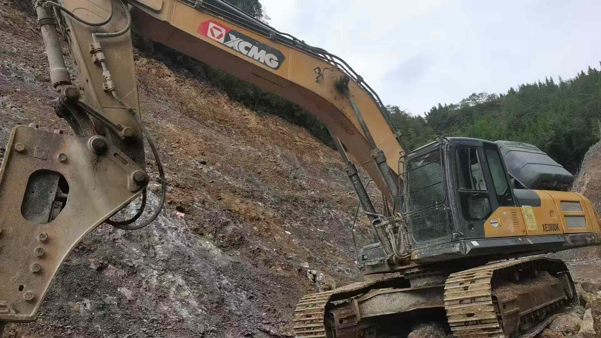 Used XCMG XE370 Excavator 2019 Model / 3