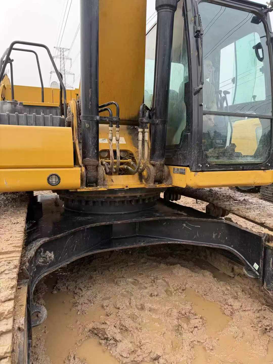 Used Caterpillar 330L Excavator 2020 Model / 3