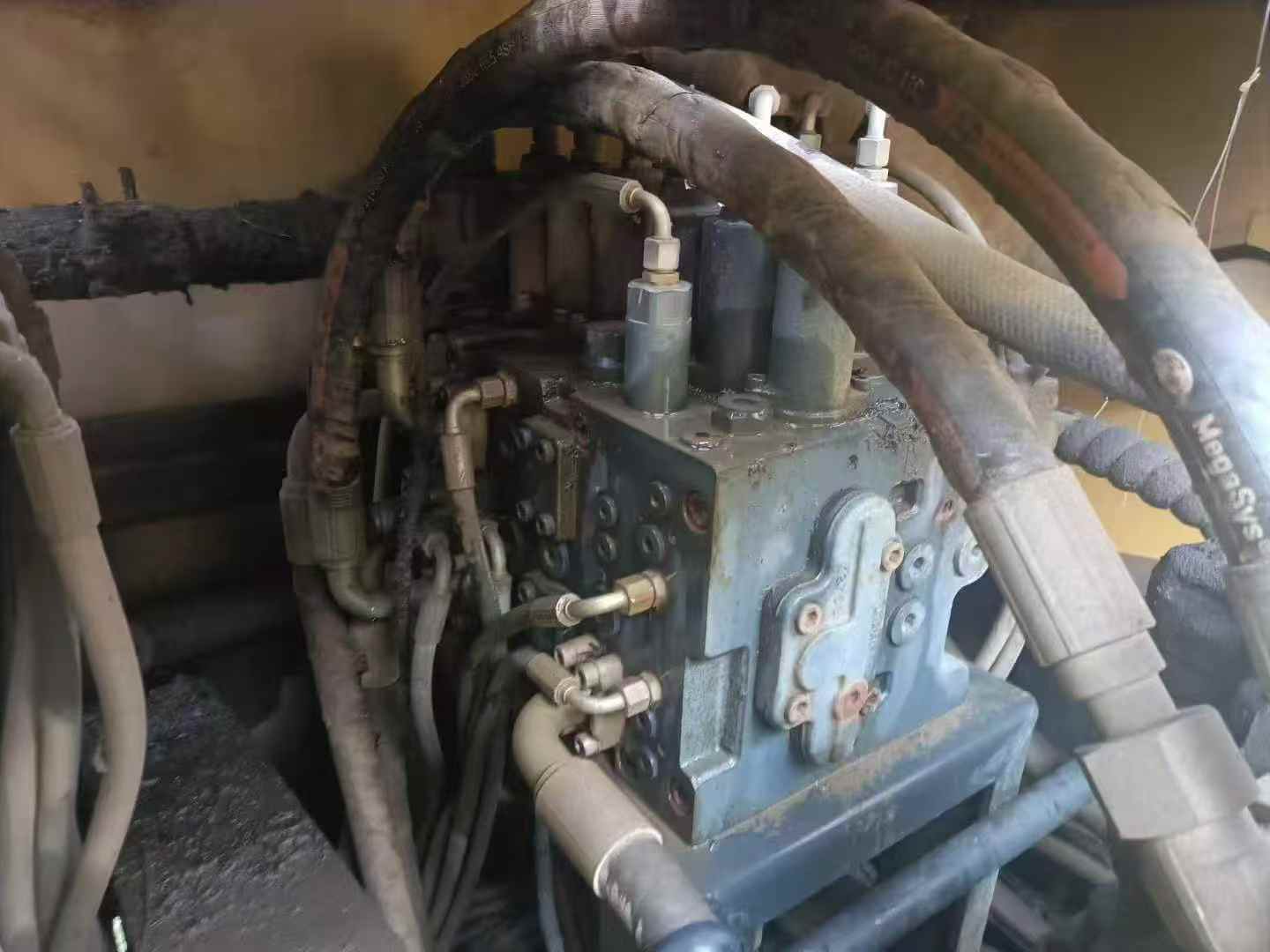 Used XCMG XE215 Excavator 2016 Model / 6