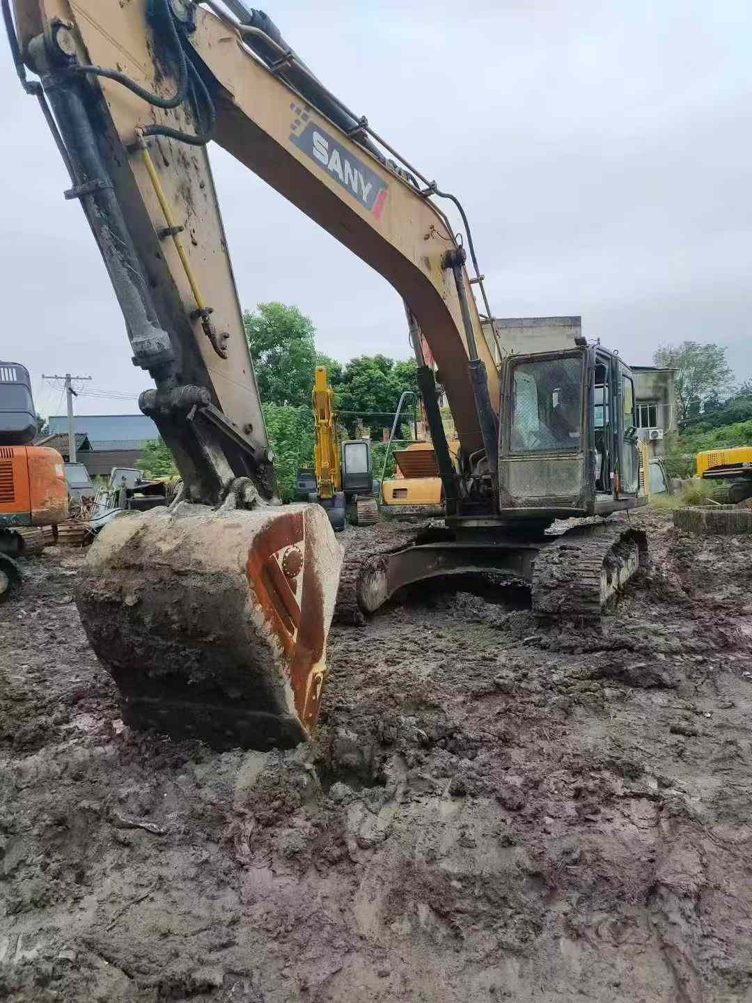 Used Sany SY235C Excavator 2012 Model / 2