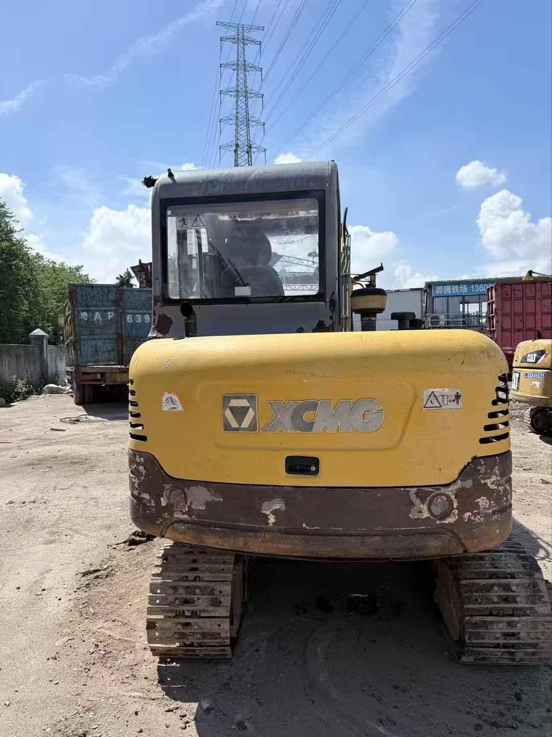 Used XCMG XE60 Excavator 2014 Model / 3