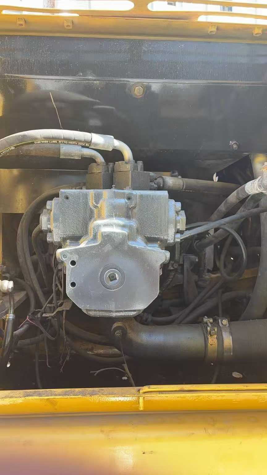 Used Komatsu PC200 Excavator 2016 Model / 5