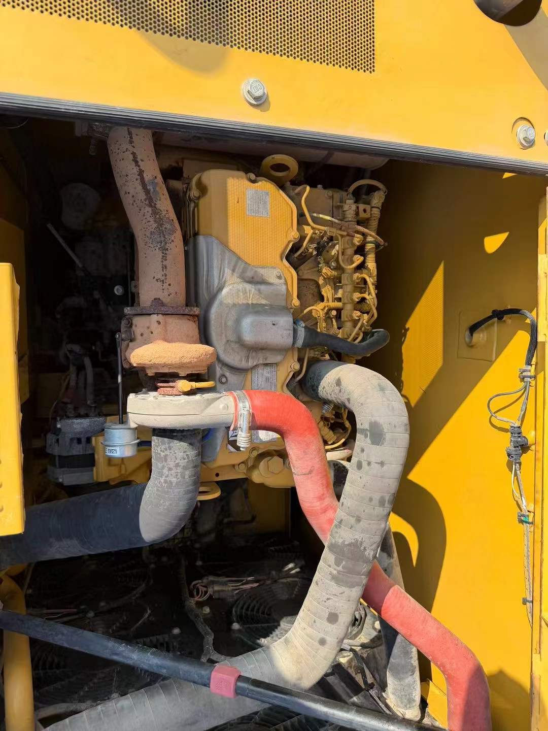 Used Caterpillar 320GC Excavator 2018 Model / 9
