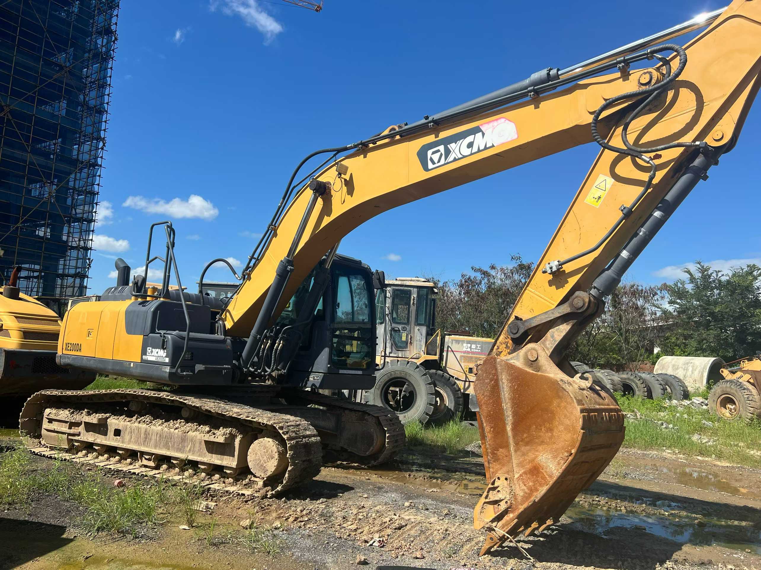 Used XCMG LW200 Excavator 2016 Model / 3