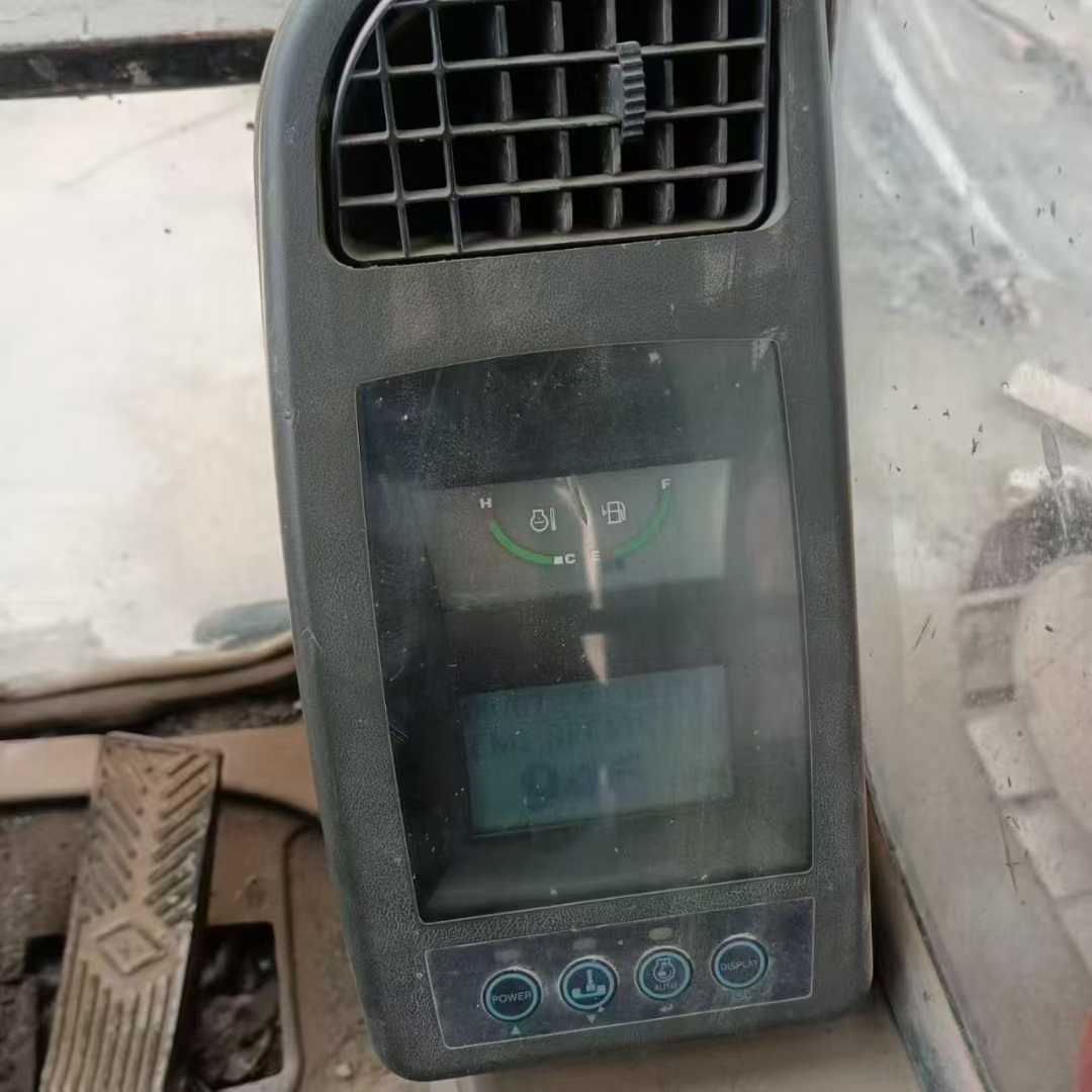 Used Doosan DX15 Excavator 2016 Model / 6