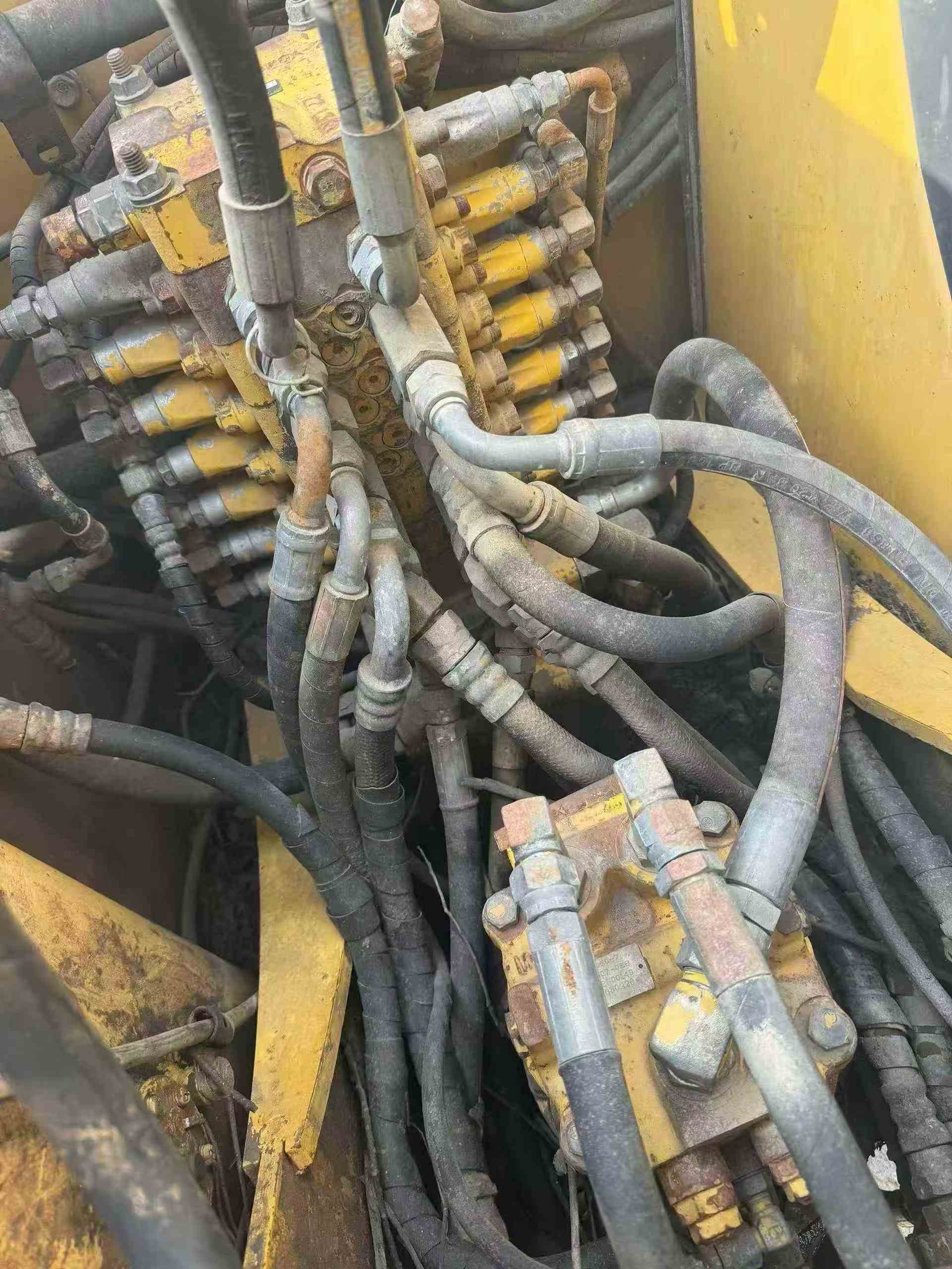 Buy Komatsu PC60-7 Used Excavator / 6 Used Komatsu PC60-7 Excavator 2010 Model / 6