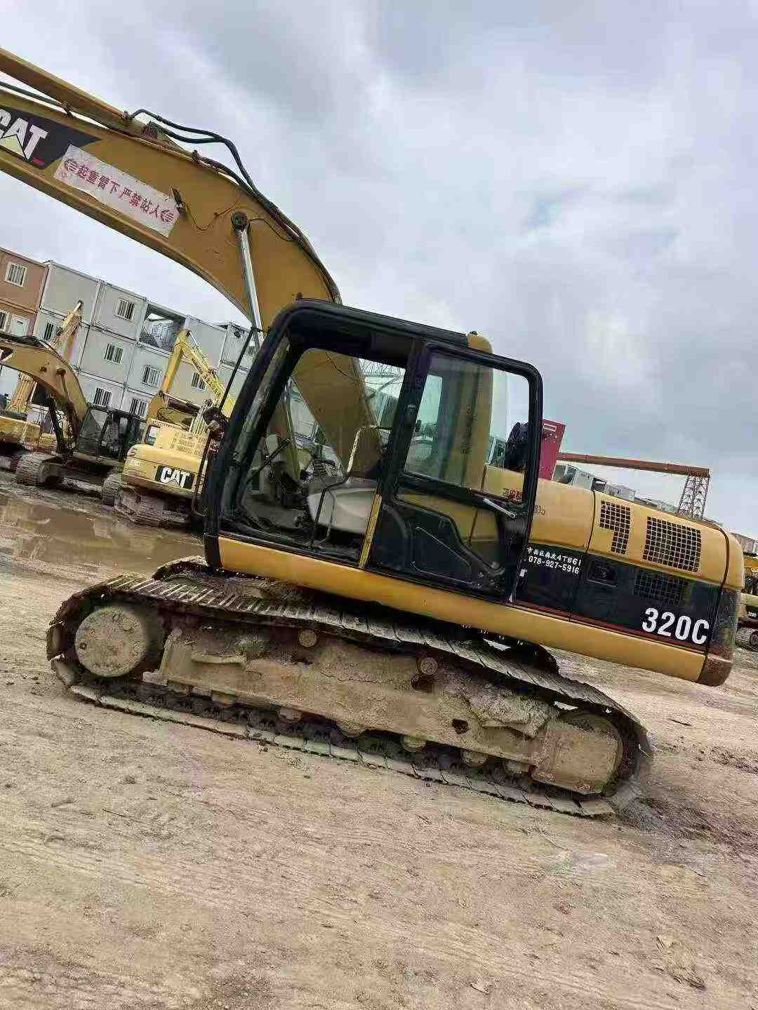 Used Caterpillar CT20 Excavator 2016 Model / 5