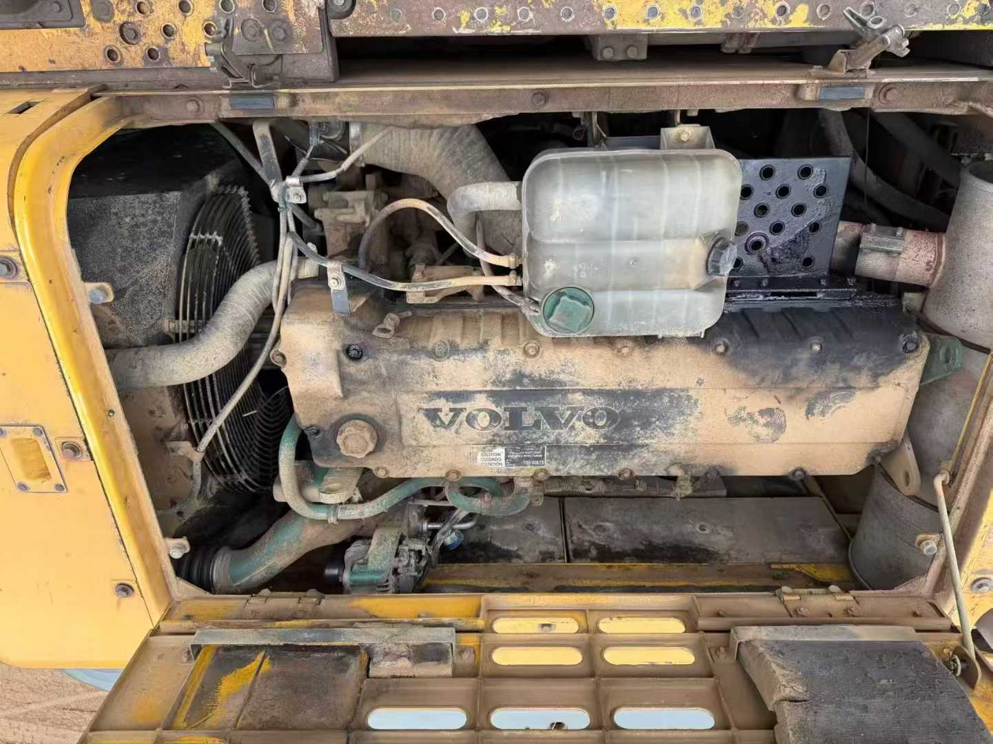 Used Volvo EC60 Excavator 2011 Model / 7