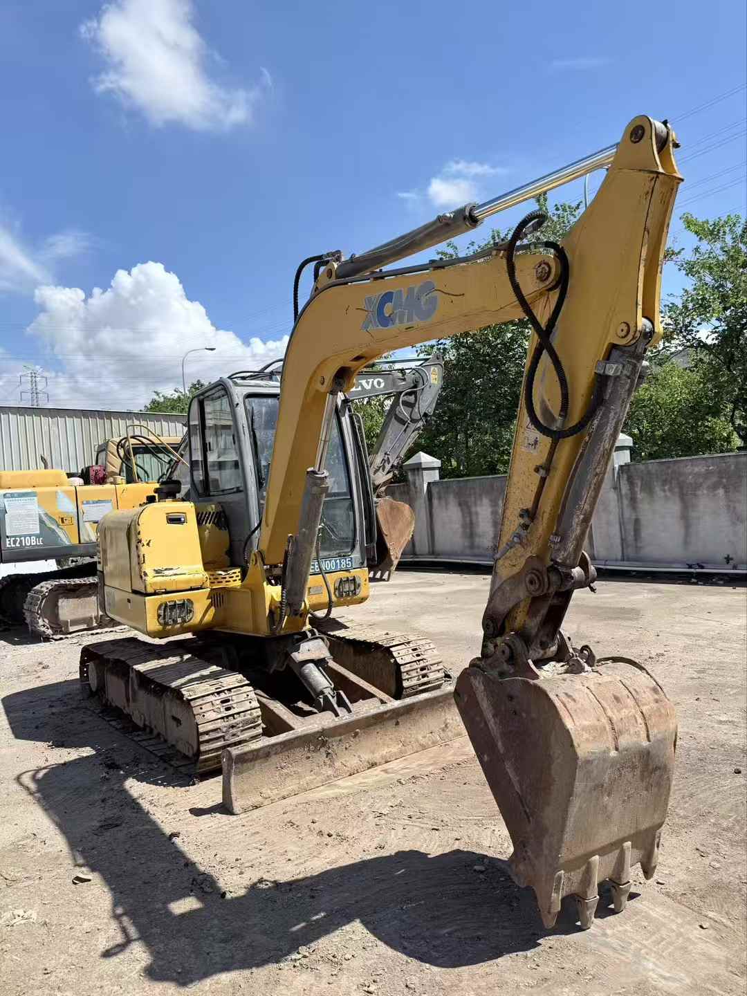 Used XCMG XE60 Excavator 2014 Model / 4