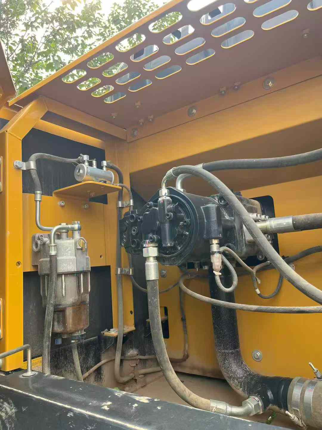 Used Sany SY245H Excavator 2022 Model / 4