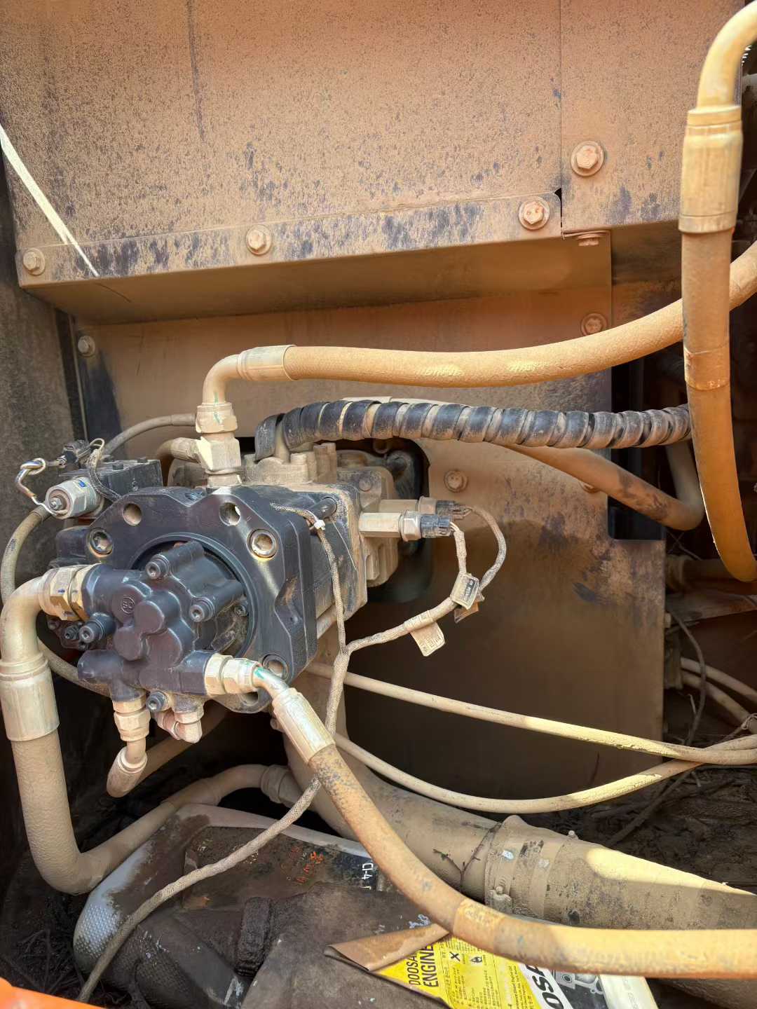 Used Doosan DL300 Excavator 2022 Model / 2