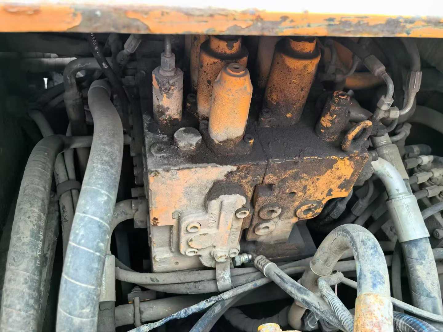 Used Sany SY205H Excavator 2014 Model / 5