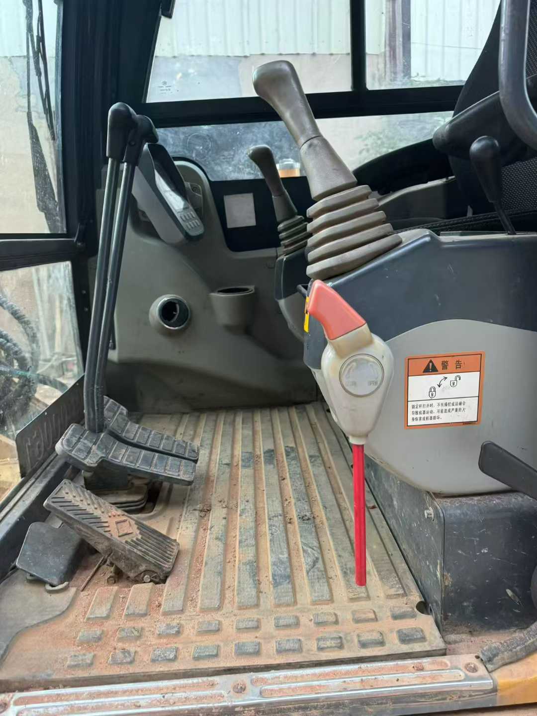 Used XCMG XE60 Excavator 2018 Model / 4