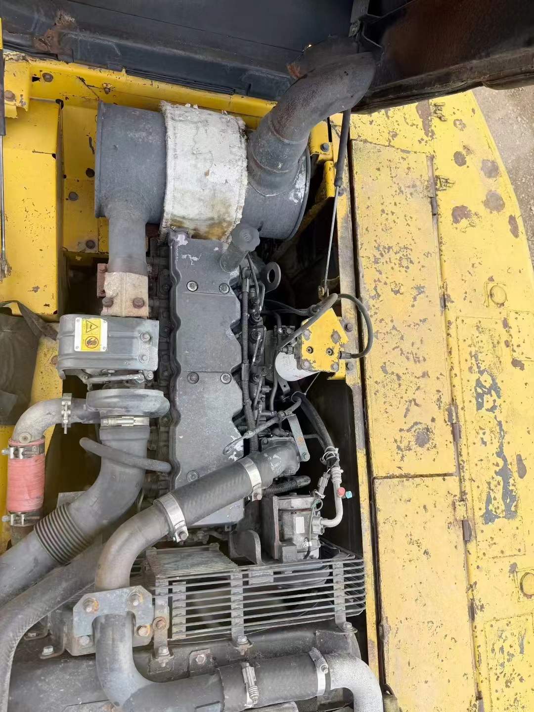 Used Komatsu PC220-8 Excavator 2016 Model / 6