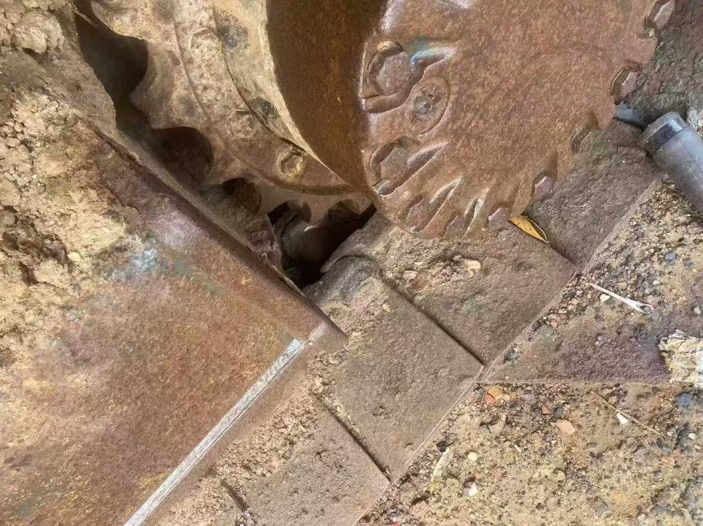 Used Caterpillar 320V2 Excavator 2016 Model / 8