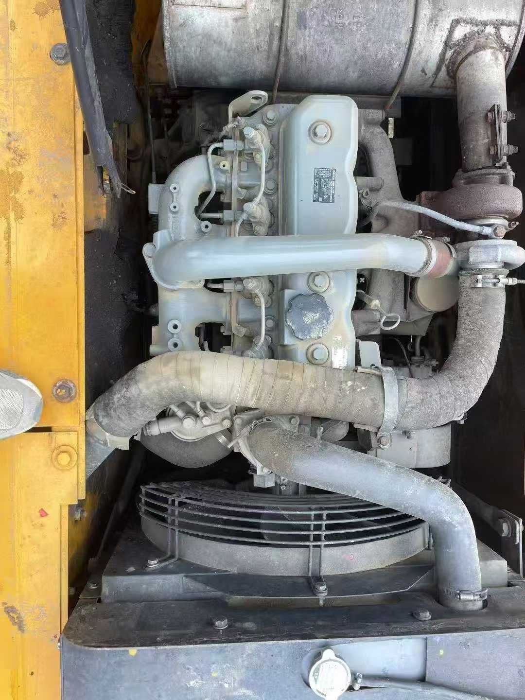 Used Sany SY135 Excavator 2016 Model / 4