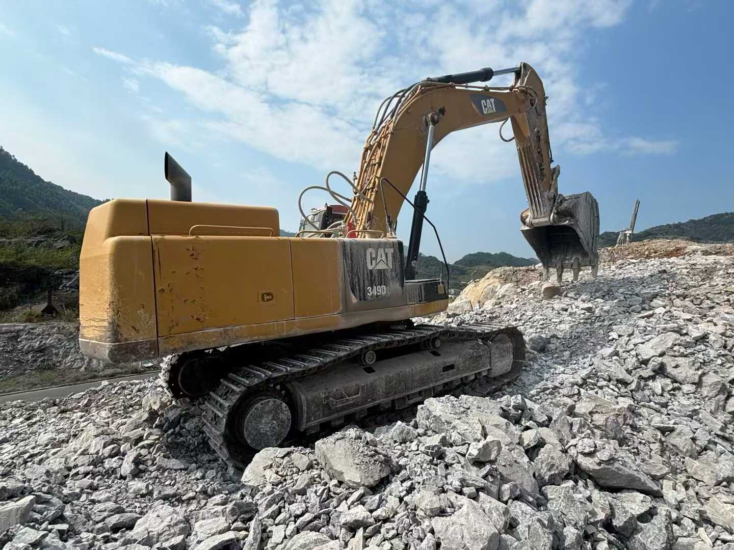 Used Caterpillar 349FL Excavator 2016 Model / 3