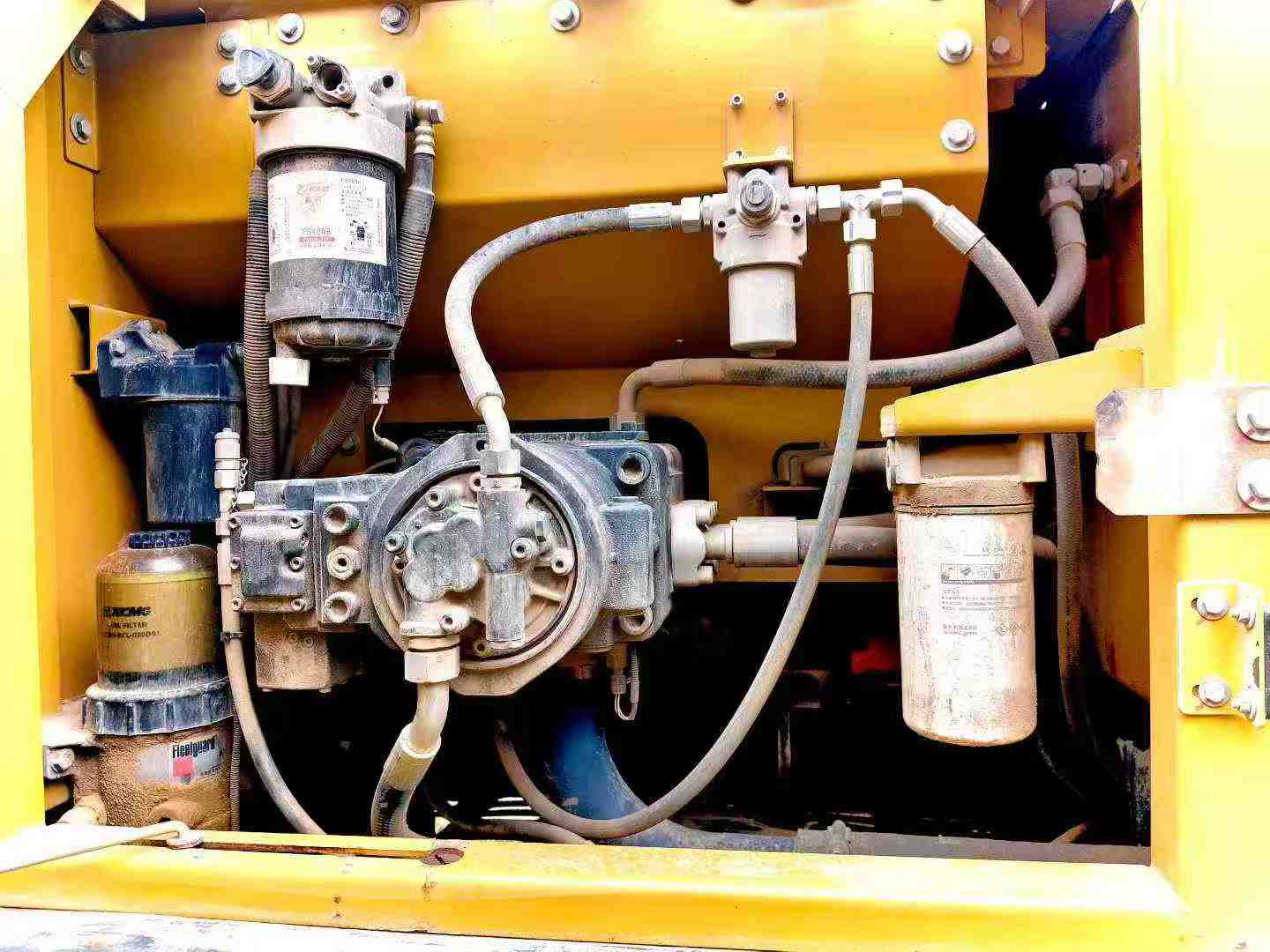 Used XCMG XE205GH Excavator 2020 Model / 8