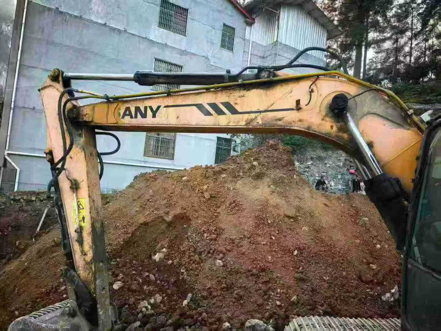 Used Sany SY135 Excavator 2013 Model / 2